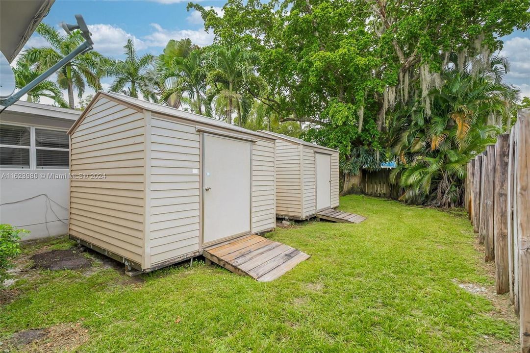 Recently Sold: $599,999 (3 beds, 1 baths, 1623 Square Feet)