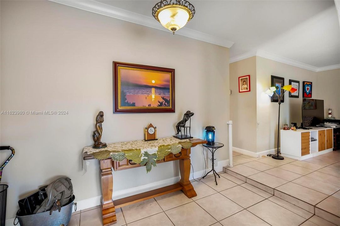 Recently Sold: $599,999 (3 beds, 1 baths, 1623 Square Feet)