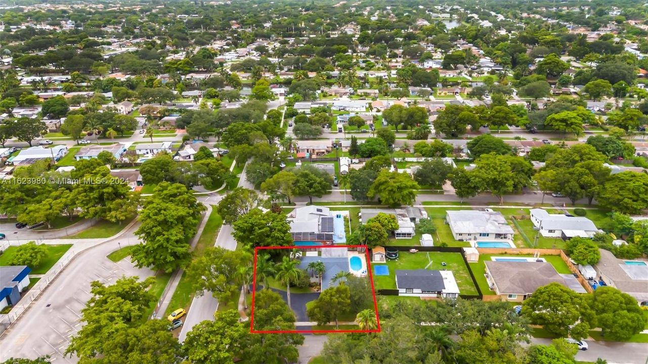 Recently Sold: $599,999 (3 beds, 1 baths, 1623 Square Feet)