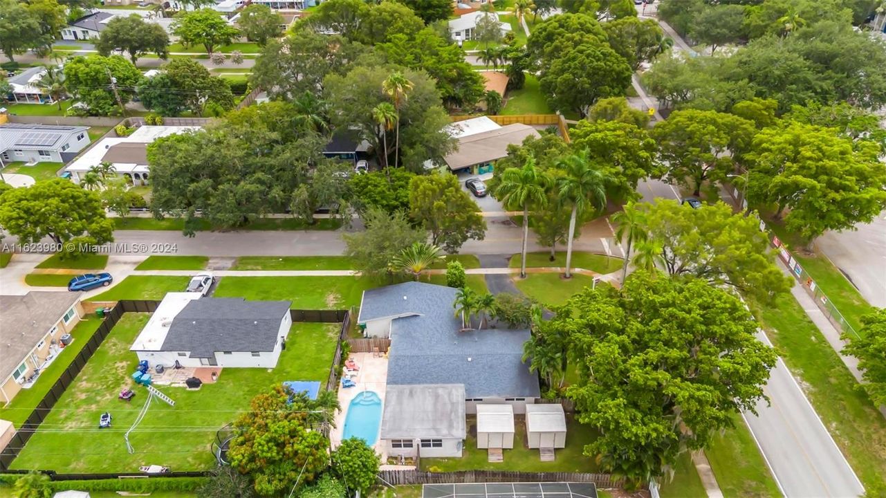 Recently Sold: $599,999 (3 beds, 1 baths, 1623 Square Feet)