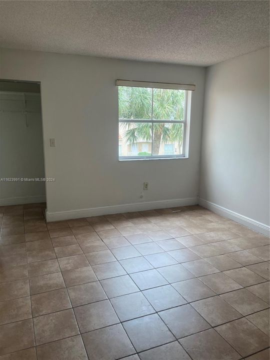 Recently Rented: $1,850 (1 beds, 1 baths, 676 Square Feet)