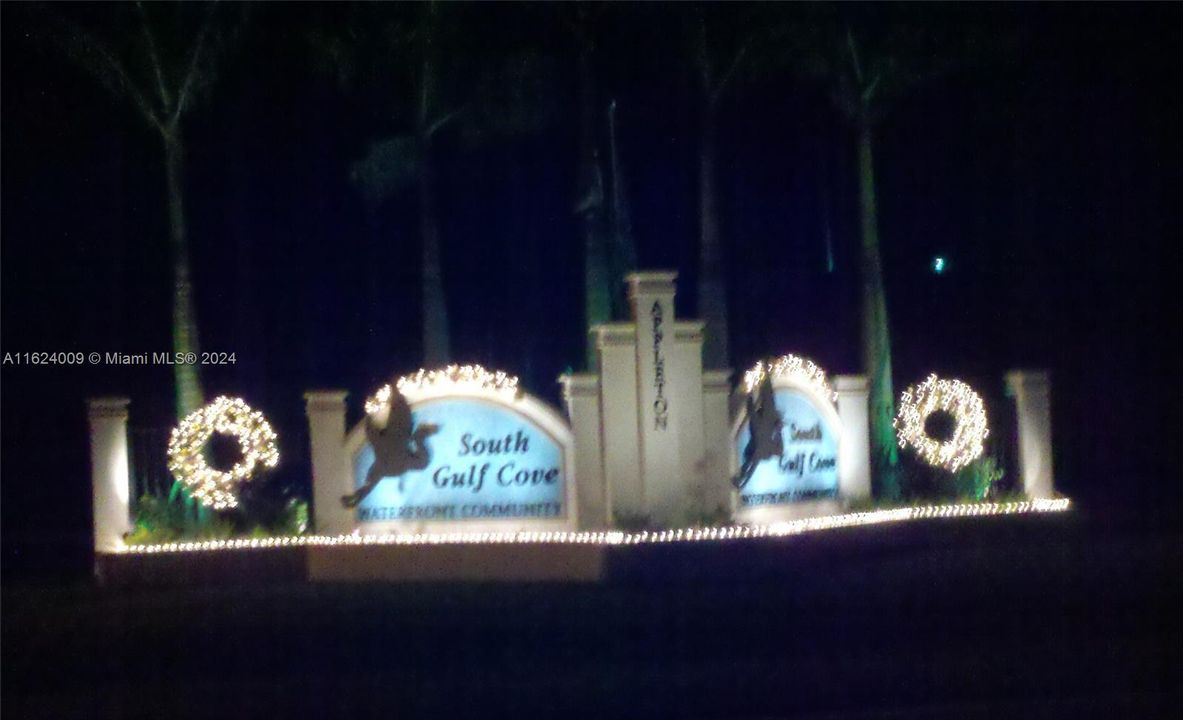 One of 4 entrances to South Gulf Cove at the Holidays