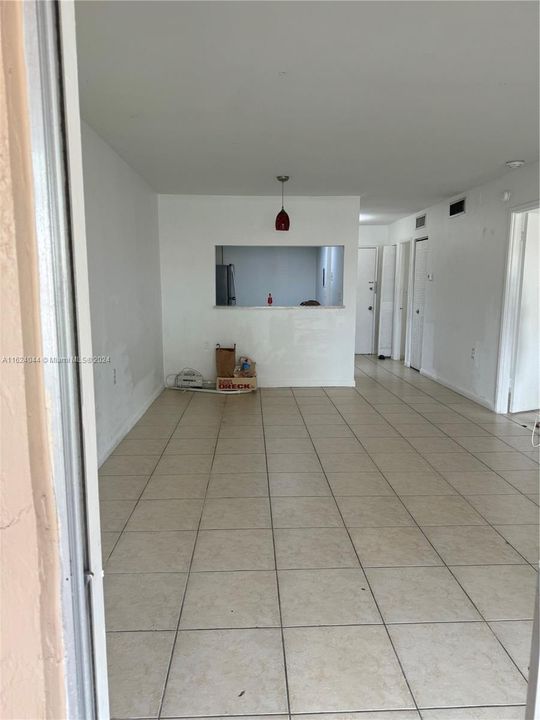 Activo con contrato: $225,000 (1 camas, 1 baños, 736 Pies cuadrados)