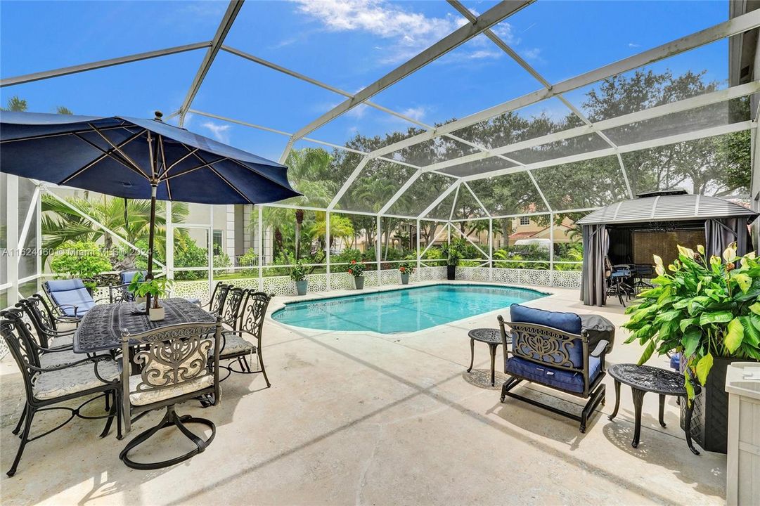 Vendido Recientemente: $1,195,000 (6 camas, 4 baños, 3220 Pies cuadrados)