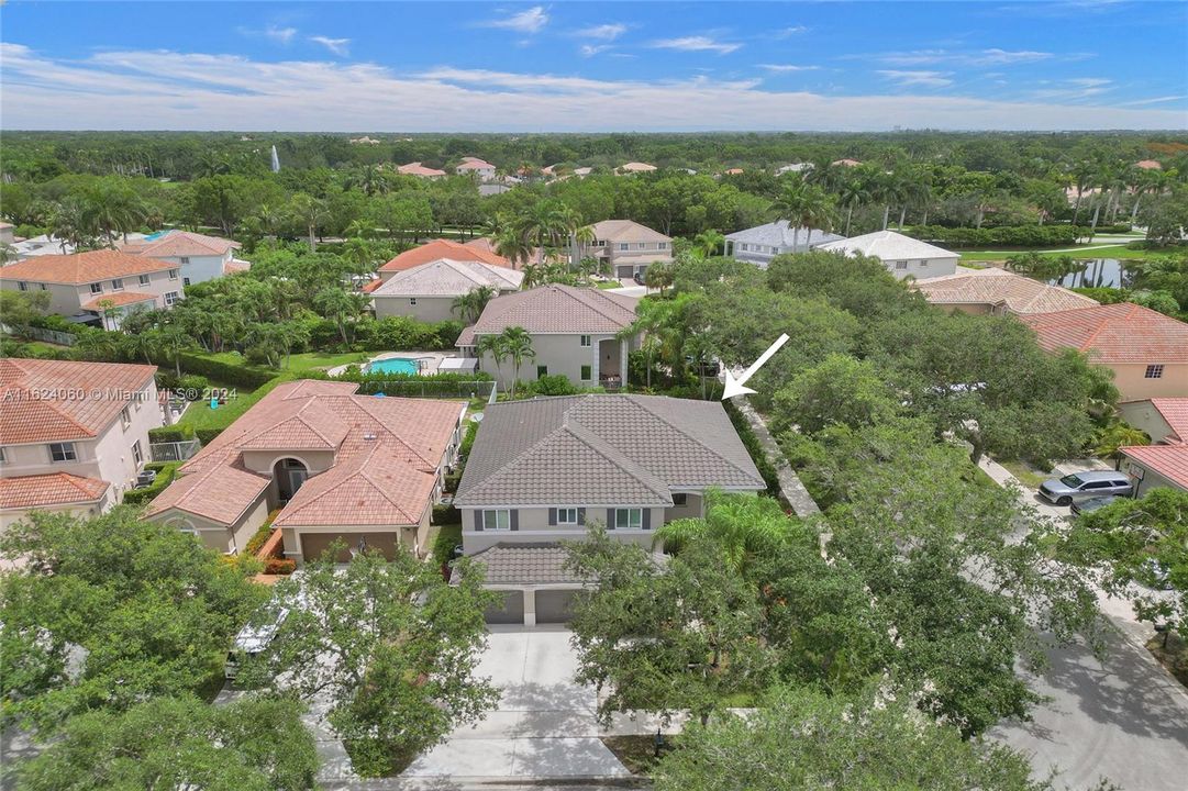 Vendido Recientemente: $1,195,000 (6 camas, 4 baños, 3220 Pies cuadrados)