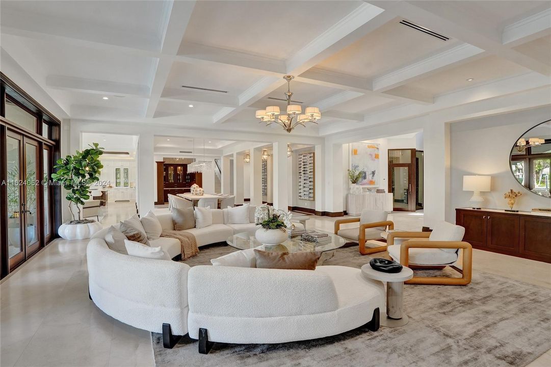 For Sale: $14,495,000 (6 beds, 7 baths, 8936 Square Feet)