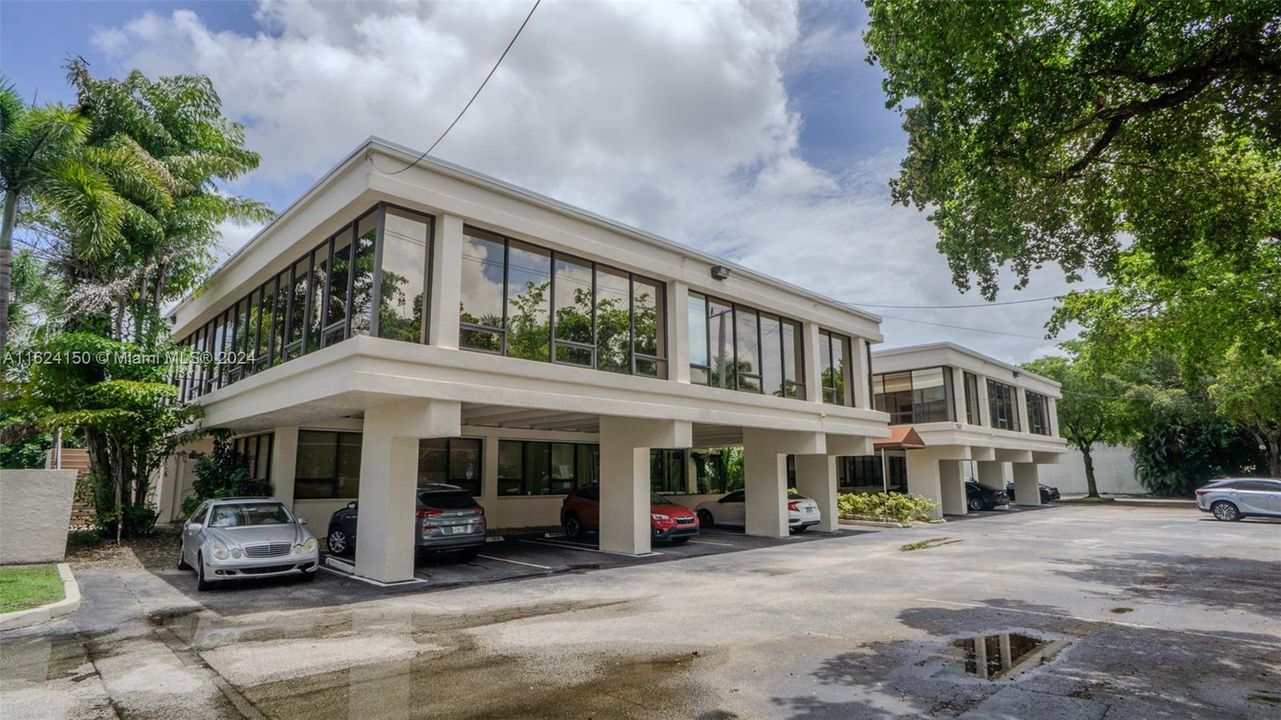 7501 NW 4TH ST Plantation, FL 33317