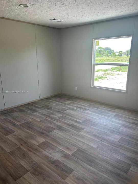 Recently Rented: $2,800 (5 beds, 3 baths, 0 Square Feet)
