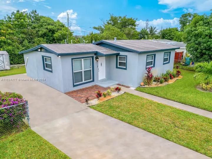 Recently Rented: $3,400 (4 beds, 2 baths, 1100 Square Feet)