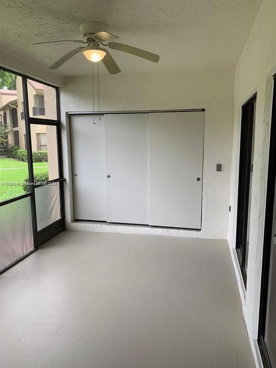 Recently Rented: $2,100 (2 beds, 2 baths, 982 Square Feet)