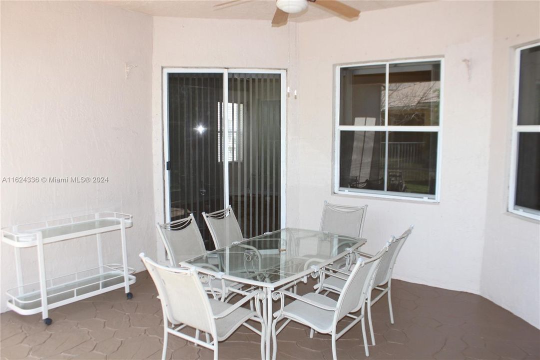 Active With Contract: $5,000 (4 beds, 2 baths, 2242 Square Feet)