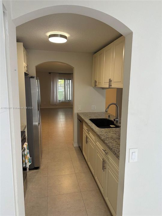 Active With Contract: $3,300 (3 beds, 2 baths, 1712 Square Feet)