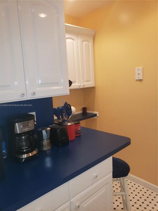 待售: $150,000 (1 贝兹, 1 浴室, 756 平方英尺)