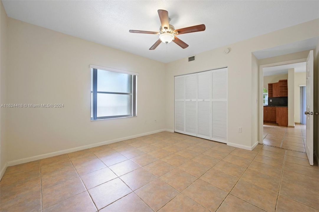 For Sale: $475,000 (2 beds, 2 baths, 1160 Square Feet)