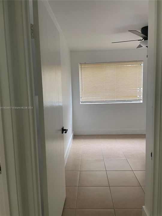 Activo con contrato: $245,000 (2 camas, 2 baños, 910 Pies cuadrados)