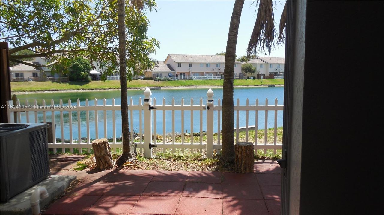 Recientemente alquilado: $2,625 (3 camas, 2 baños, 1150 Pies cuadrados)