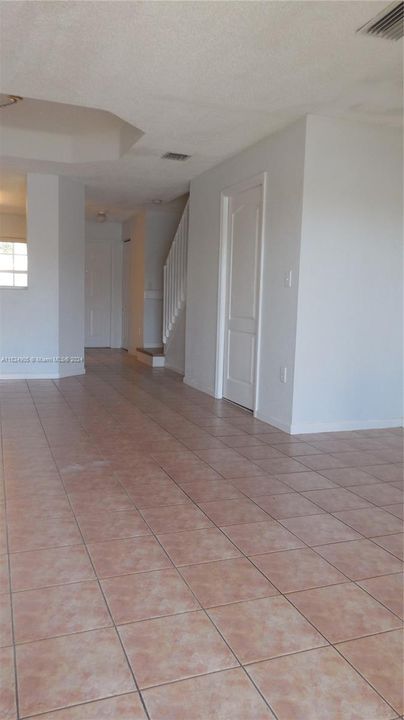 Recientemente alquilado: $2,625 (3 camas, 2 baños, 1150 Pies cuadrados)