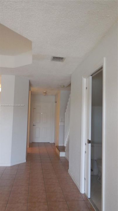 Recientemente alquilado: $2,625 (3 camas, 2 baños, 1150 Pies cuadrados)