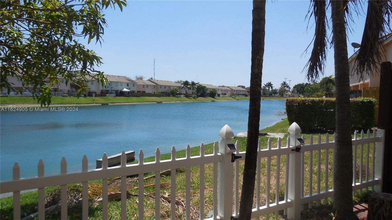 Recientemente alquilado: $2,625 (3 camas, 2 baños, 1150 Pies cuadrados)