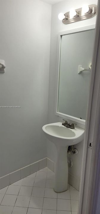 Recientemente alquilado: $2,625 (3 camas, 2 baños, 1150 Pies cuadrados)