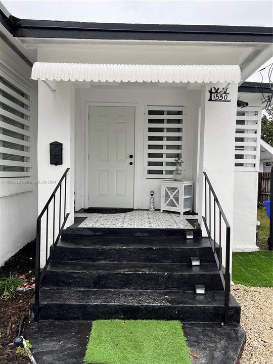 Recently Rented: $3,300 (4 beds, 2 baths, 1836 Square Feet)