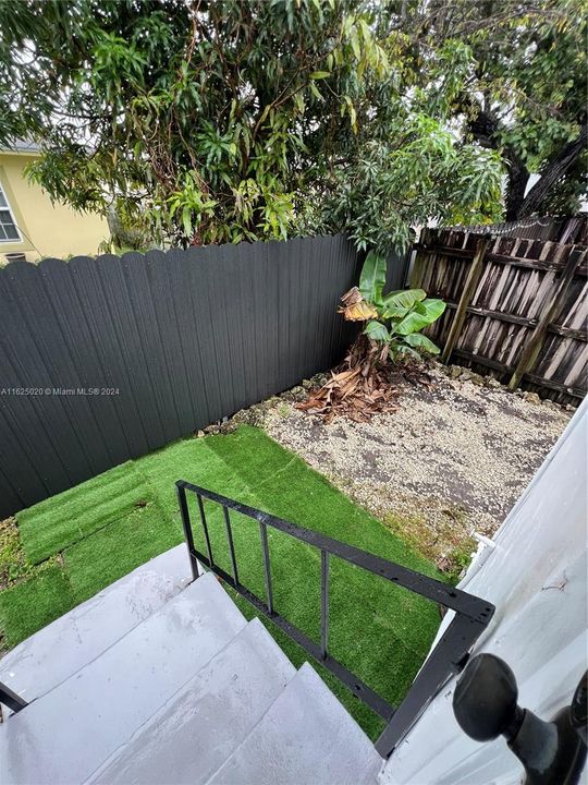 Recently Rented: $3,300 (4 beds, 2 baths, 1836 Square Feet)