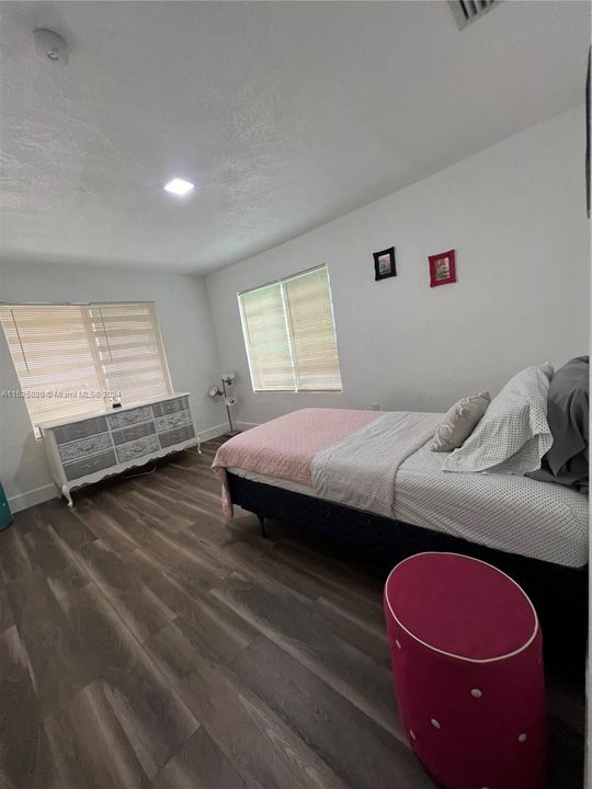 Recently Rented: $3,300 (4 beds, 2 baths, 1836 Square Feet)