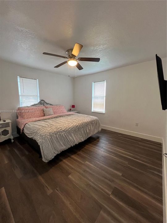 Recently Rented: $3,300 (4 beds, 2 baths, 1836 Square Feet)