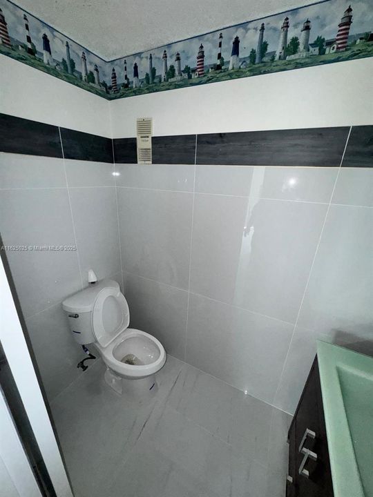 En Venta: $198,000 (2 camas, 1 baños, 1075 Pies cuadrados)