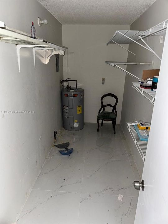 En Venta: $198,000 (2 camas, 1 baños, 1075 Pies cuadrados)