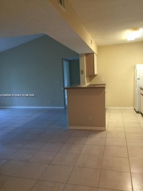 Recently Rented: $1,800 (2 beds, 2 baths, 1057 Square Feet)