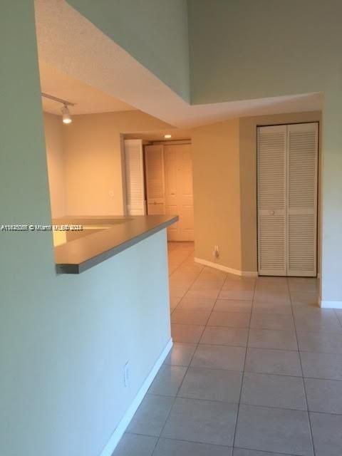 Recently Rented: $1,800 (2 beds, 2 baths, 1057 Square Feet)