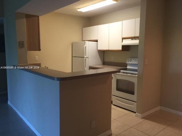 Recently Rented: $1,800 (2 beds, 2 baths, 1057 Square Feet)