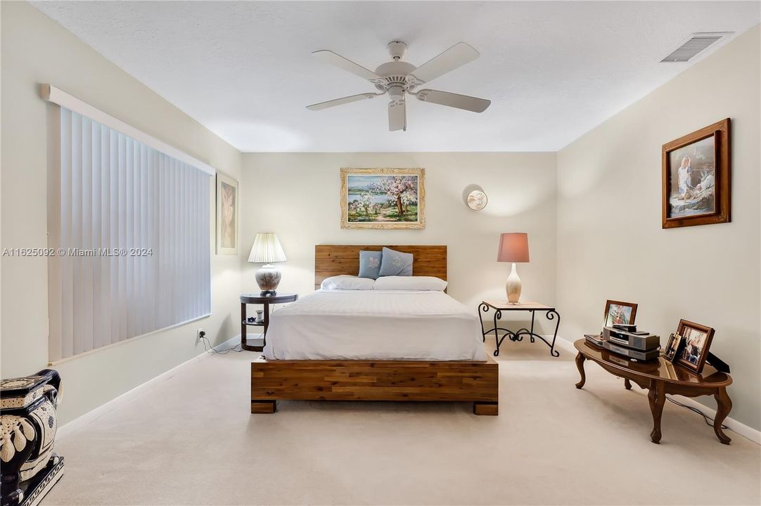 Active With Contract: $440,000 (3 beds, 2 baths, 2196 Square Feet)