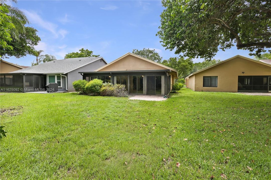 Active With Contract: $440,000 (3 beds, 2 baths, 2196 Square Feet)