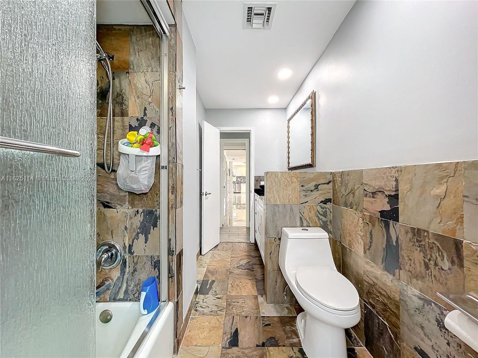 Active With Contract: $760,000 (3 beds, 3 baths, 2143 Square Feet)