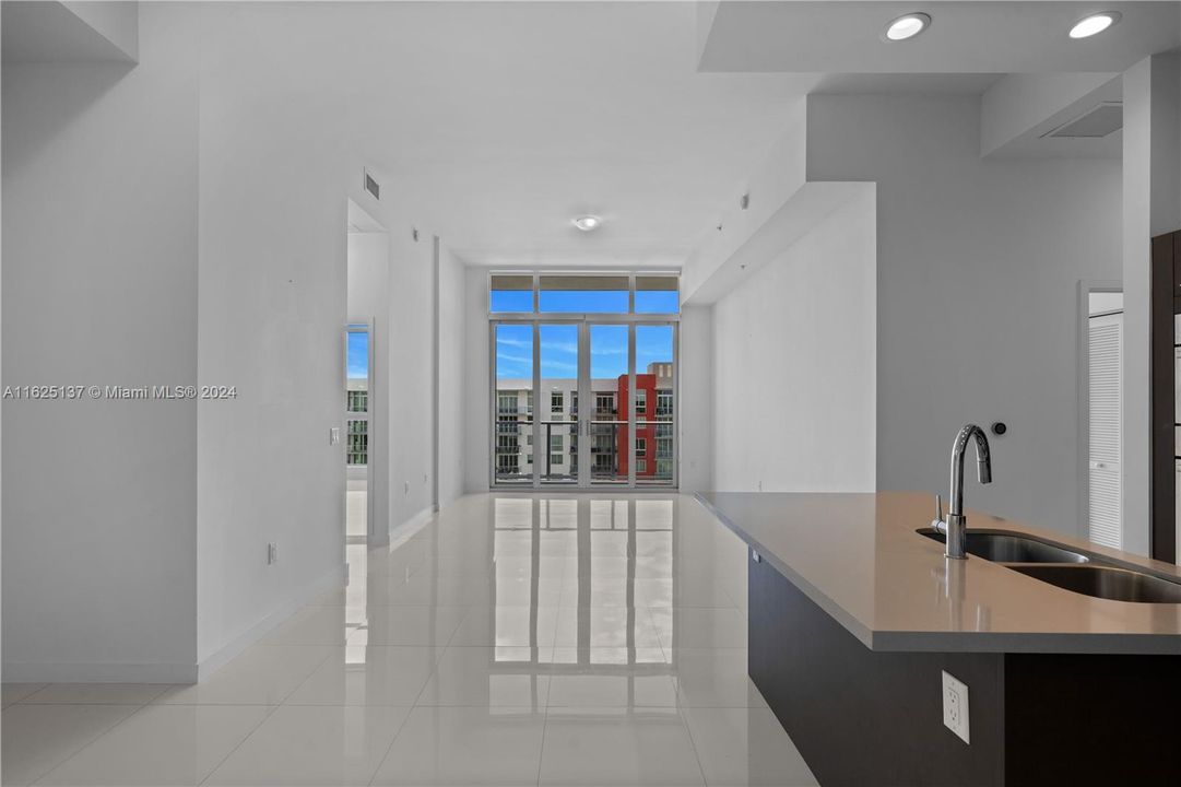 Recently Rented: $3,100 (2 beds, 2 baths, 1130 Square Feet)