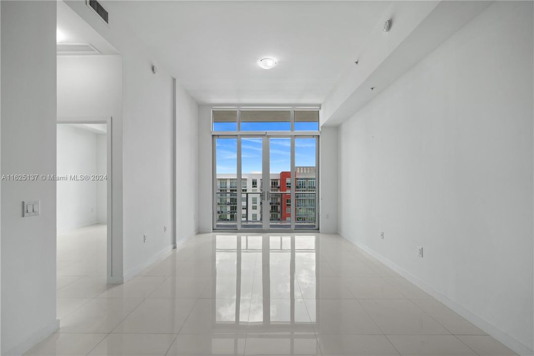 Recently Rented: $3,100 (2 beds, 2 baths, 1130 Square Feet)