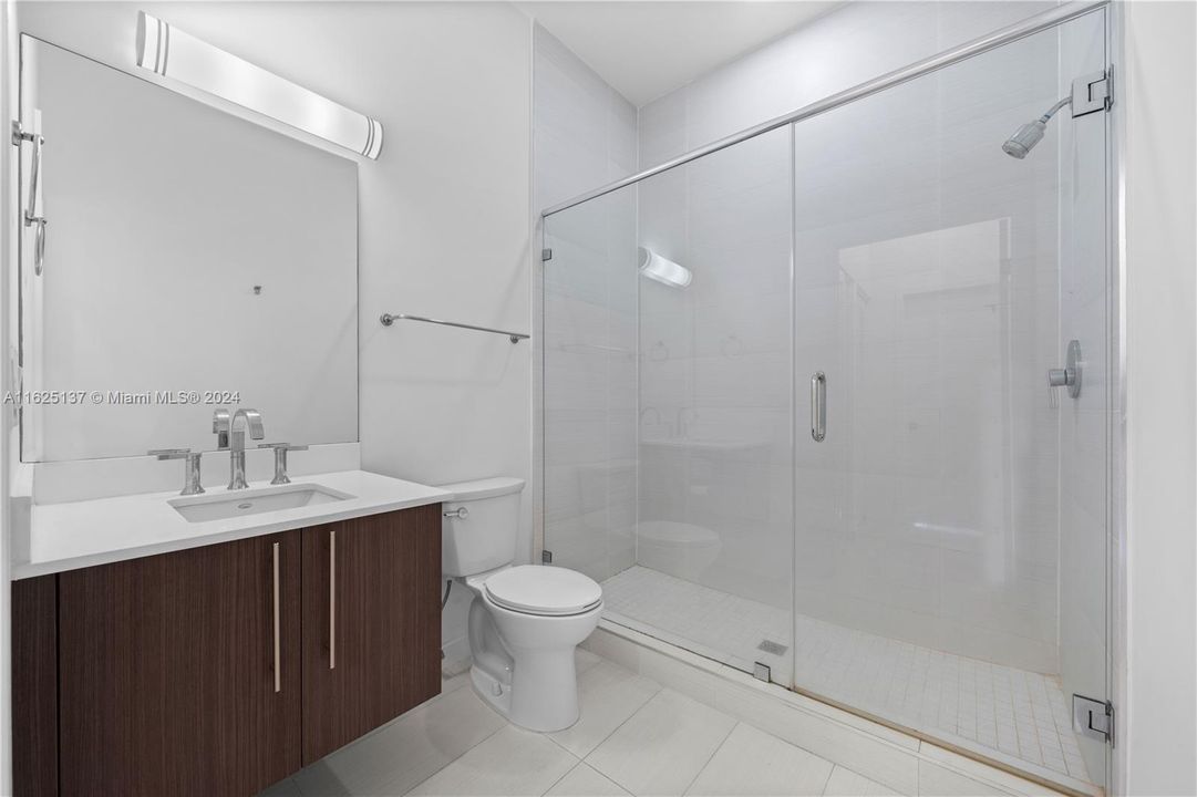 Recently Rented: $3,100 (2 beds, 2 baths, 1130 Square Feet)