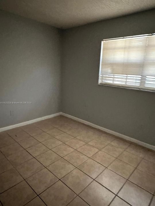 Recently Rented: $1,800 (2 beds, 1 baths, 0 Square Feet)