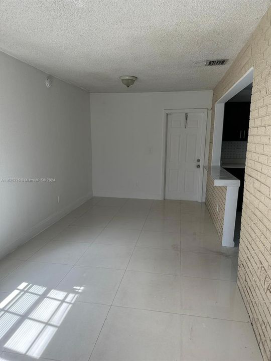 Recently Rented: $1,800 (2 beds, 1 baths, 0 Square Feet)