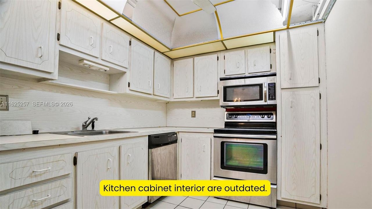 For Sale: $105,000 (2 beds, 2 baths, 1100 Square Feet)