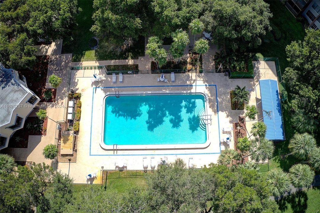 Active With Contract: $109,900 (2 beds, 2 baths, 1100 Square Feet)