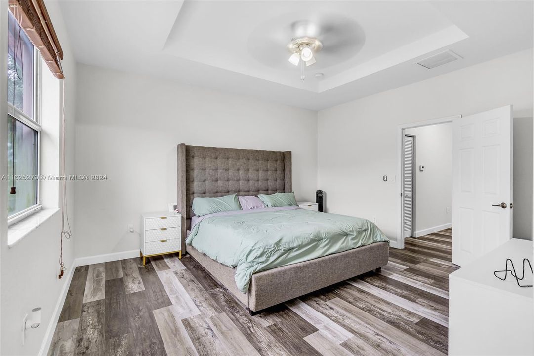 Active With Contract: $575,000 (3 beds, 2 baths, 1720 Square Feet)