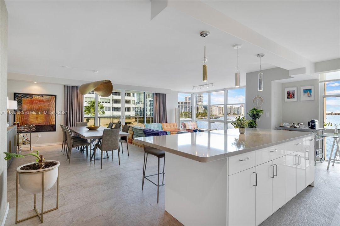 Active With Contract: $2,300,000 (2 beds, 2 baths, 1837 Square Feet)