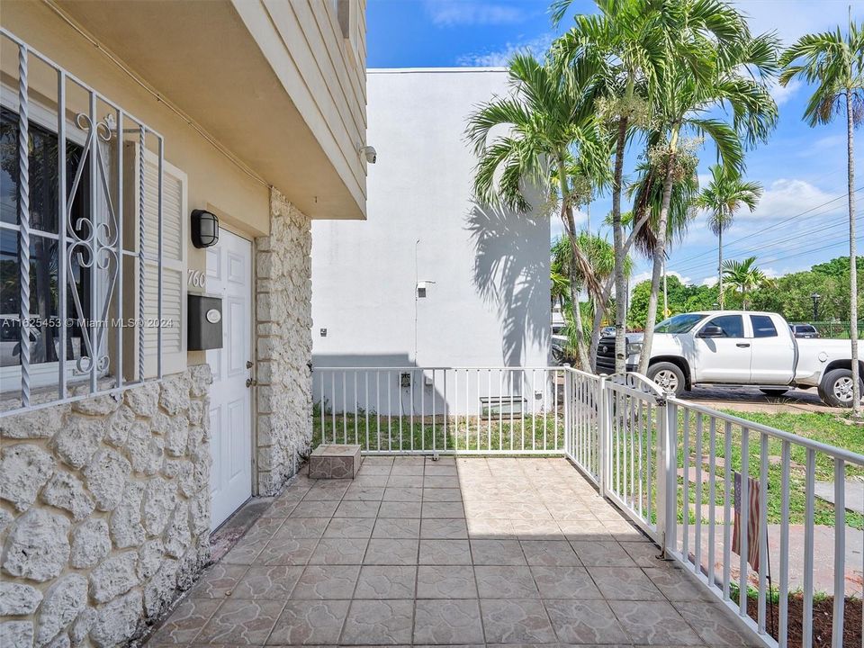 Recently Sold: $459,000 (2 beds, 1 baths, 1314 Square Feet)