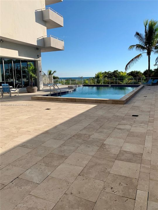 Recently Rented: $3,000 (0 beds, 1 baths, 450 Square Feet)