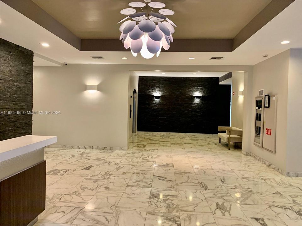 Recently Rented: $3,000 (0 beds, 1 baths, 450 Square Feet)