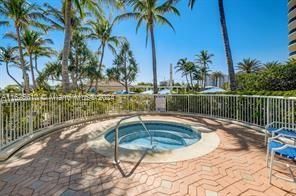 For Sale: $1,895,000 (3 beds, 3 baths, 2100 Square Feet)