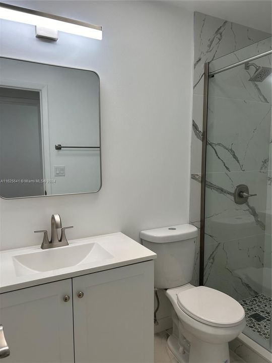 For Rent: $1,275 (1 beds, 1 baths, 779 Square Feet)